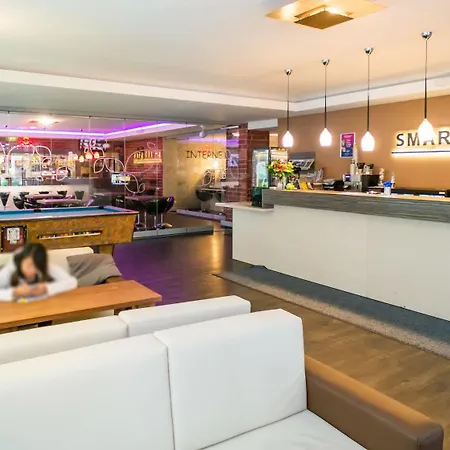 Smart - Hostel *